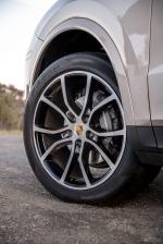 Porsche Cayenne 2018 года (NA)